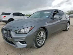 Infiniti Q50 3.0L 6 2021
