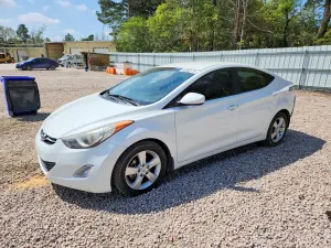Hyundai Elantra 1.8L 4 2013