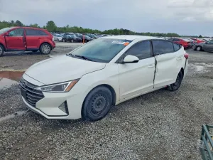 Hyundai Elantra 2.0L 4 2019