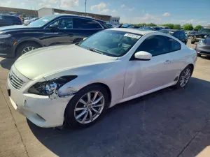 Infiniti G37 3.7L 6 2012