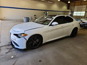 Alfa Romeo Giulia 2.0L 4 2017