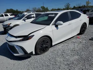 Toyota Camry XSE 2.5L 4 2025