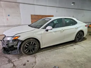 Toyota Camry 2.5L 4 2018
