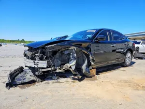 Infiniti M37 3.7L 6 2011