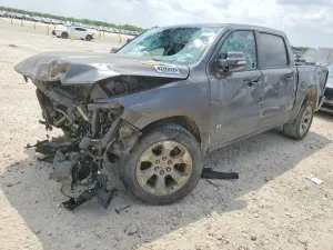 RAM 1500 5.7L 8 2020