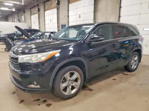 Toyota Highlander 3.5L 6 2015