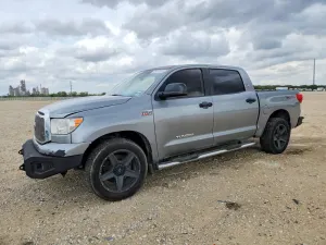 Toyota Tundra 5.7L 8 2013