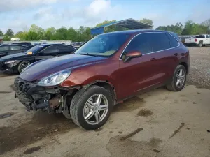Porsche Cayenne 4.8L 8 2011