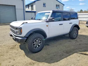 Ford Bronco 2.7L 6 2025