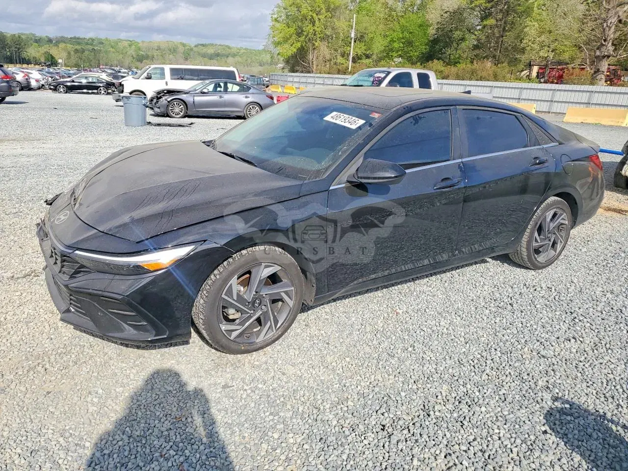 Hyundai Elantra 2.0L 4 2025