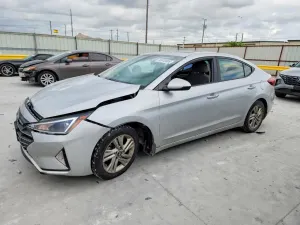 Hyundai Elantra 2.0L 4 2019