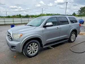 Toyota Sequoia 5.7L 8 2013