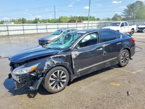 Nissan Altima 2.5L 4 2017