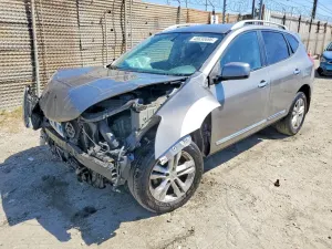 Nissan Rogue 2.5L 4 2013