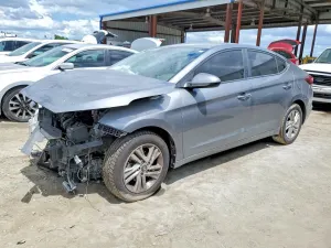 Hyundai Elantra 2.0L 4 2019