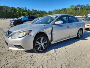 Nissan Altima 2.5L 4 2017