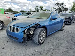 Infiniti G37 3.7L 6 2011