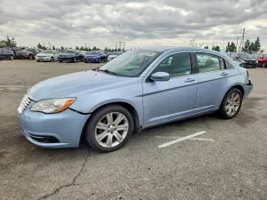 Chrysler 200 2.4L 4 2013