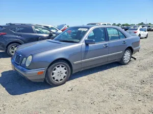 Mercedes-Benz E 3.2L 6 1997