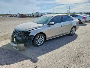 Volkswagen Jetta 1.8L 4 2014