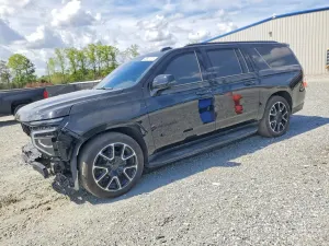 Chevrolet Suburban 5.3L 8 2025
