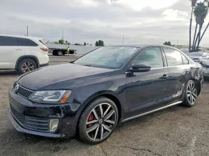 Volkswagen Jetta 2.0L 4 2013