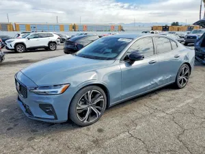 Volvo S60 2.0L 4 2024
