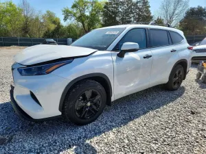 Toyota Highlander 2.4L 4 2023