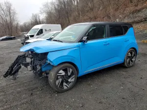 Kia Soul 2.0L 4 2023