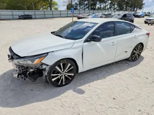 Nissan Altima 2.5L 4 2020