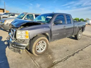 Chevrolet Silverado 1500 4.8L 8 2011