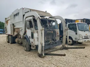 Peterbilt 389/520 11.9L 6 2018