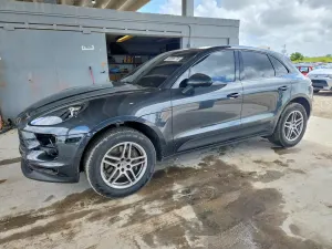 Porsche Macan 2.0L 4 2021