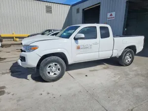 Toyota Tacoma 2.7L 4 2019