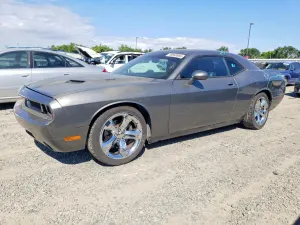 Dodge Challenger 5.7L 8 2012