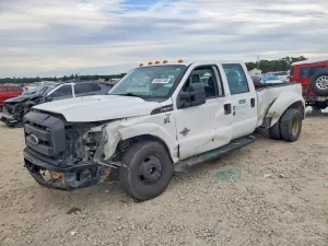 Ford F-350 6.7L 8 2015