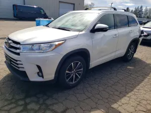 Toyota Highlander 3.5L 6 2018