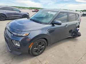 Kia Soul 2.0L 4 2021