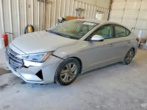 Hyundai Elantra 2.0L 4 2019
