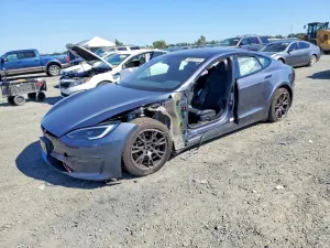 Tesla Model S 2023
