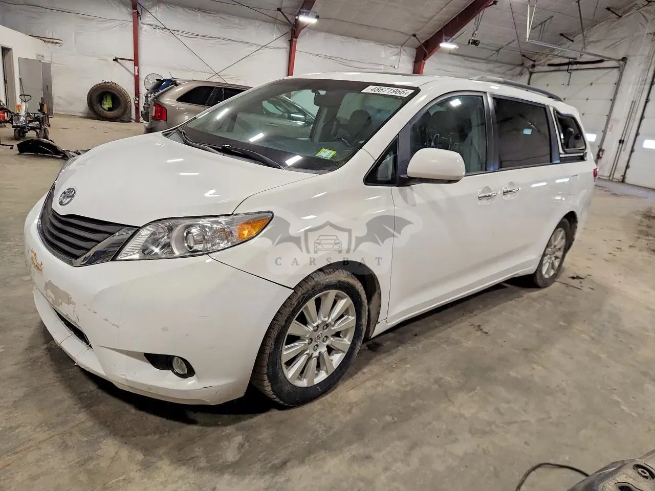 Toyota Sienna 3.5L 6 2011
