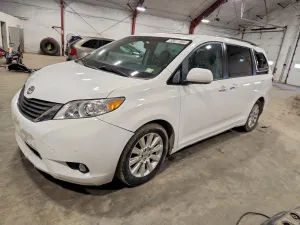 Toyota Sienna 3.5L 6 2011