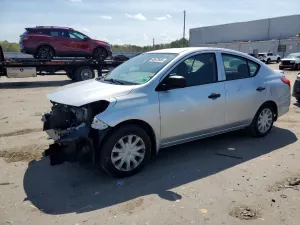 Nissan Versa 1.6L 4 2015