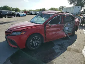 Toyota Camry 2.5L 4 2021