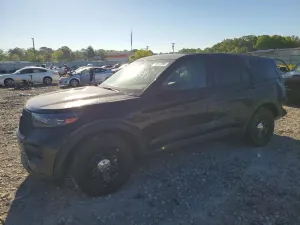 Ford Explorer 3.3L 6 2024