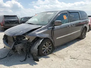 Chrysler Town & Country 3.6L 6 2015