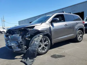 Toyota Highlander 2.7L 4 2018