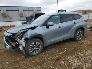 Toyota Highlander 3.5L 6 2021