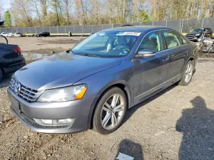 Volkswagen Passat 2.0L 4 2013