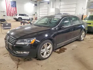 Volkswagen Passat 2.0L 4 2013
